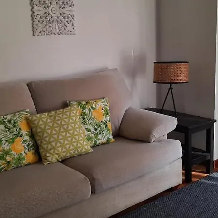 Acogedor Y Amplio Piso En Begoña *